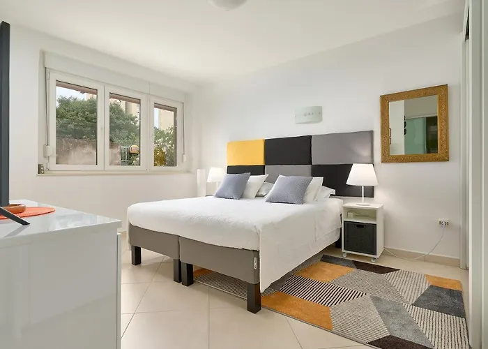 Studio Seven Minute Walk To Old Town